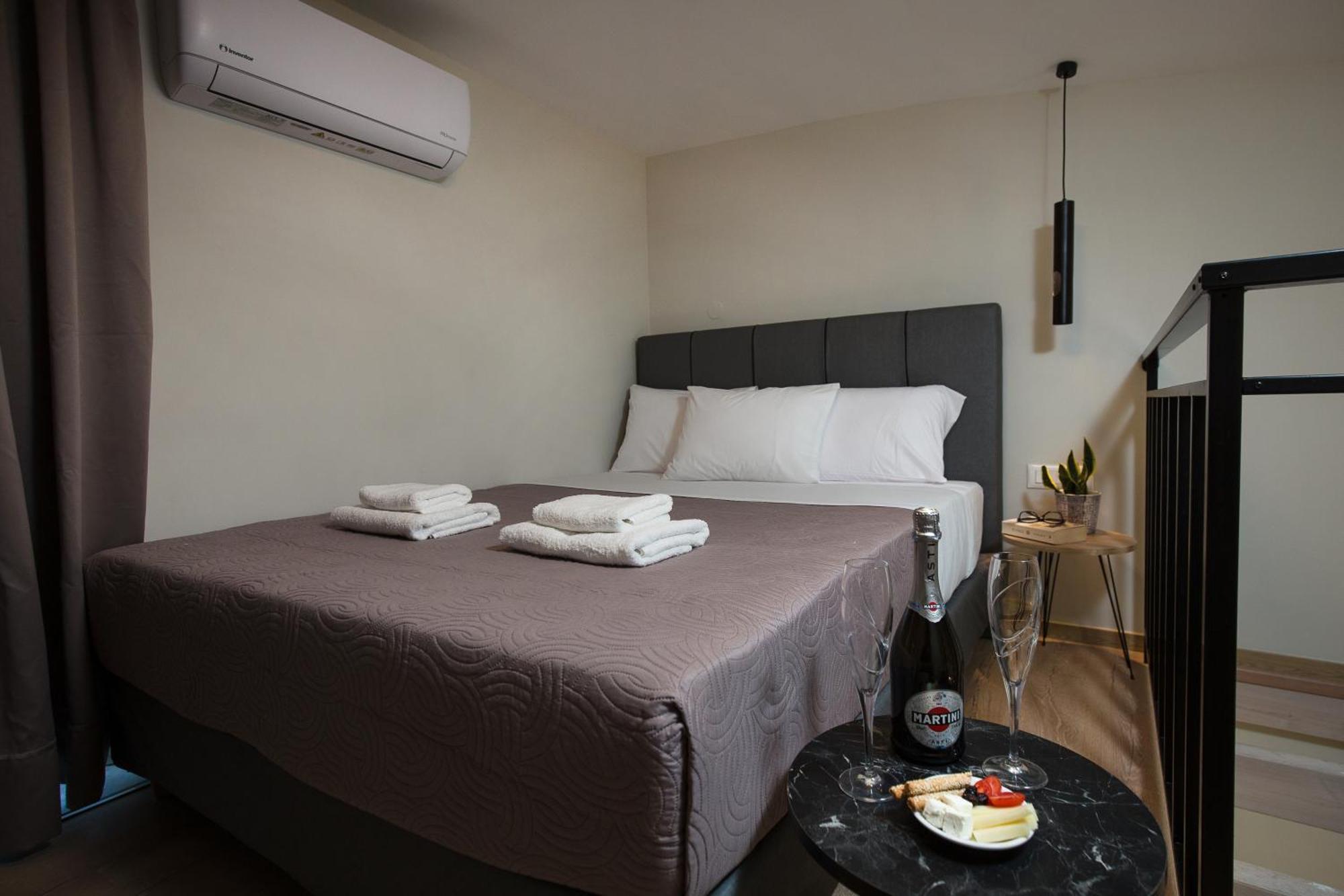 Cove Elafonisi Apartments Agios Pandeleimon  ภายนอก รูปภาพ
